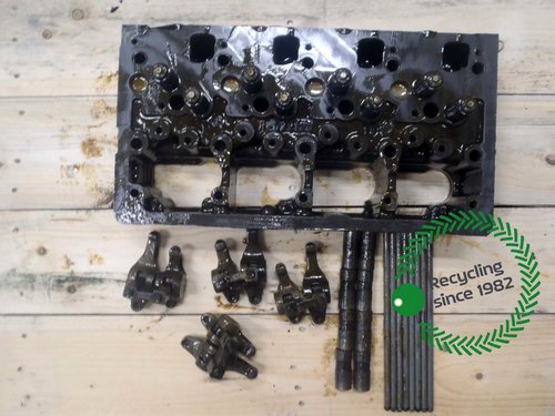 salg af John Deere 4720  Cylinder Head