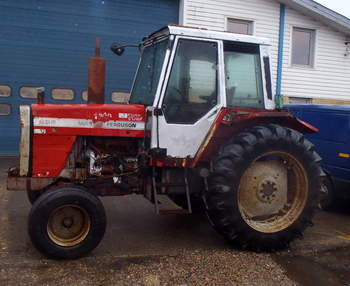 salg af Massey Ferguson 698 traktor