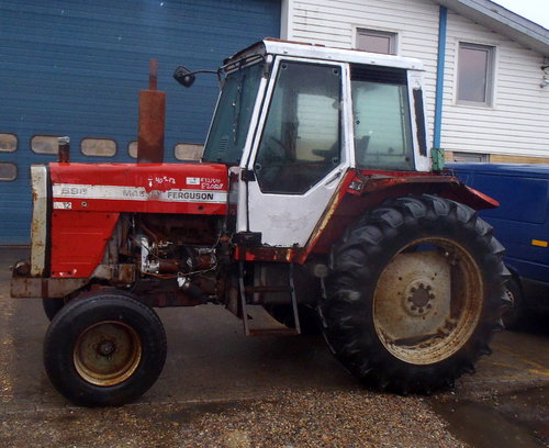 salg af Massey Ferguson 698 traktor