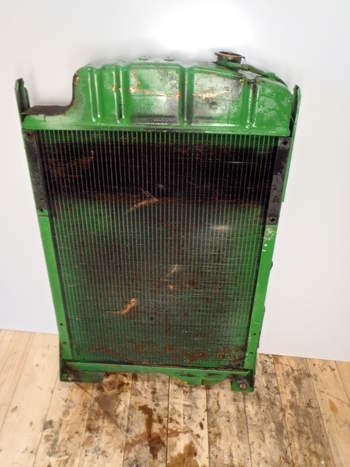 salg af John Deere 3650  Water Radiator