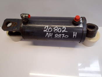 salg af New Holland 8870 RIGHT Lift Cylinder