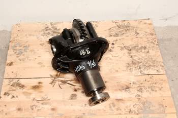 salg af Vorderachsdifferential Massey Ferguson 390 