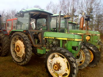 salg af John Deere 2850 traktor