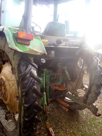 salg af John Deere 2850 traktor