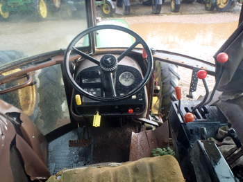 salg af John Deere 2850 traktor