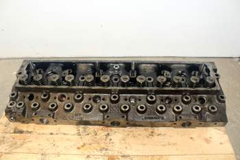 salg af Massey Ferguson 6160  Cylinder Head