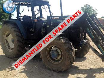 salg af New Holland 7840 traktor