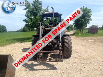 salg af New Holland 7840 traktor