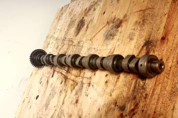 salg af New Holland 7840  Camshaft