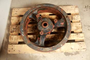 salg af New Holland BB940  Flywheel