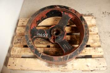 salg af New Holland BB940  Flywheel