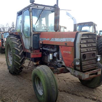 salg af Massey Ferguson 699 tractor