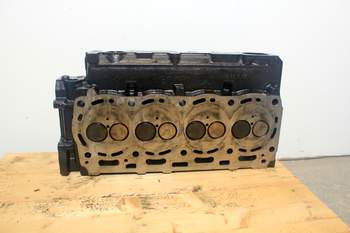 salg af Massey Ferguson 5455  Cylinder Head