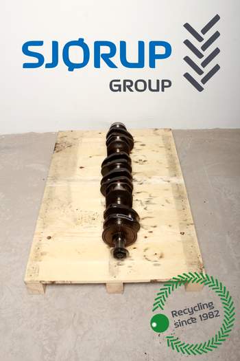 Case CS130  Crankshaft