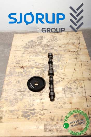 Case MX100C  Camshaft