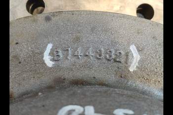 salg af Differentiale, Hinterachsen New Holland T8.390 