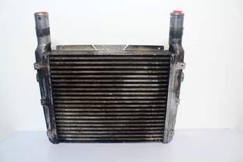 salg af John Deere 6125 R  Intercooler