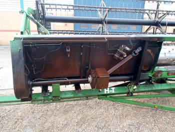salg af John Deere 920  Combine harvester heads