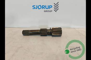 salg af  T7070 RIGHT Rear axle sun  shaft