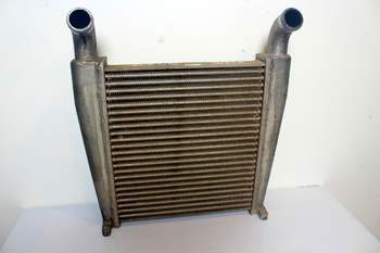 salg af Intercooler Case 1190 CVX