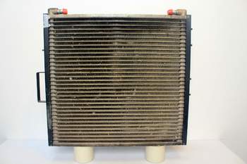 salg af Case CVX1190  Oil Cooler