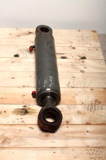 salg af Hydraulisk Cylinder Claas Scorpion 7045 