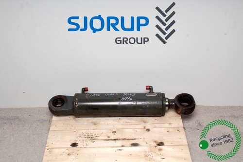 salg af Hydraulisk Cylinder Claas Scorpion 7045 