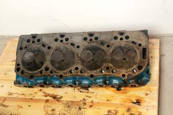 salg af Ford 6610  Cylinder Head