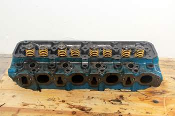 salg af Ford 6610  Cylinder Head