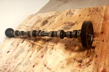 salg af New Holland 8240  Camshaft