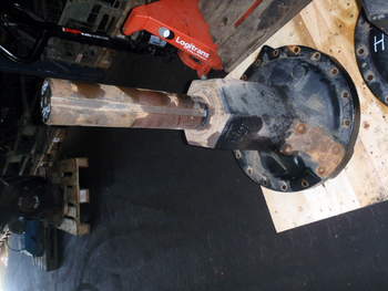 salg af Case 7130 LEFT Rear Axle