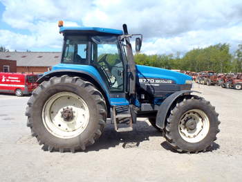 salg af Ford 8770 tractor