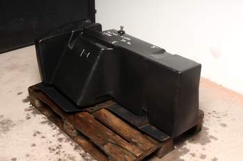 salg af Valtra T180  Fuel tank