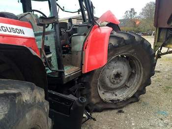 salg af Massey Ferguson 5465 tractor