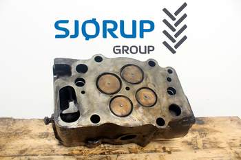 Liebherr L556  Cylinder head