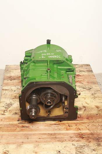 salg af John Deere 6200  Disassembled Transmission
