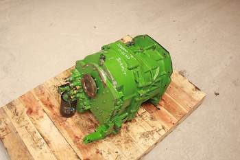 salg af John Deere 6200  Disassembled Transmission