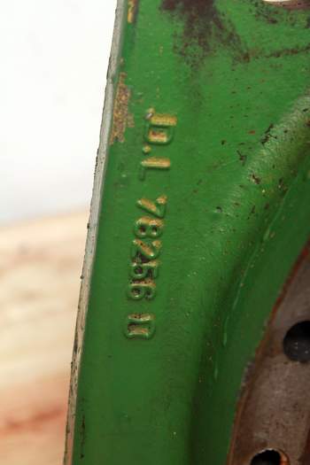 salg af John Deere 6200 LEFT Rear Axle