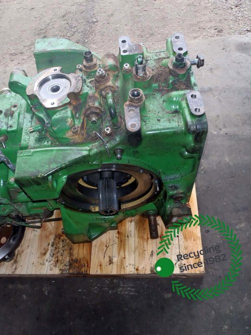 salg af Baktransmission John Deere 6930 