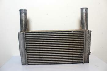 salg af Intercooler Case Magnum 310 