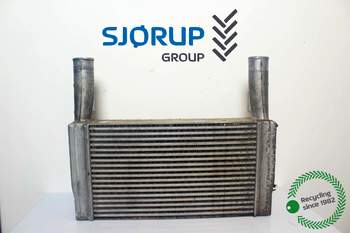 Case Magnum 310  Intercooler