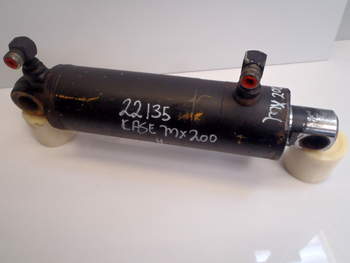 salg af Case MX200 RIGHT Lift Cylinder