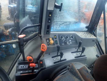 salg af Ford 8340 traktor