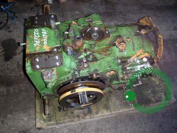 John Deere 6100  Rear Transmission