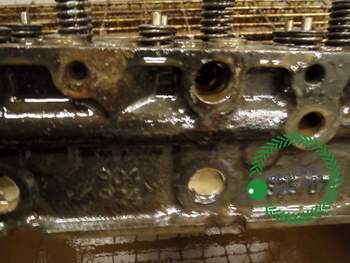 Manitou MLT735-120 PS  Cylinder head