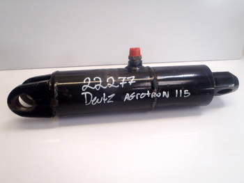 salg af Deutz-Fahr Agrotron 115  Lift Cylinder