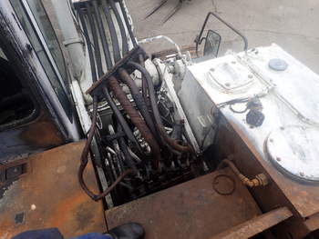 salg af Liebherr R912 Gravemaskine