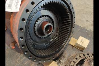 salg af O&K L25 LEFT Rear axle final drive