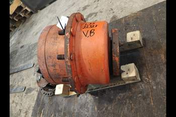 salg af O&K L25 LEFT Rear axle final drive