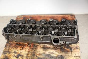 salg af Renault Ares 620  Cylinder Head